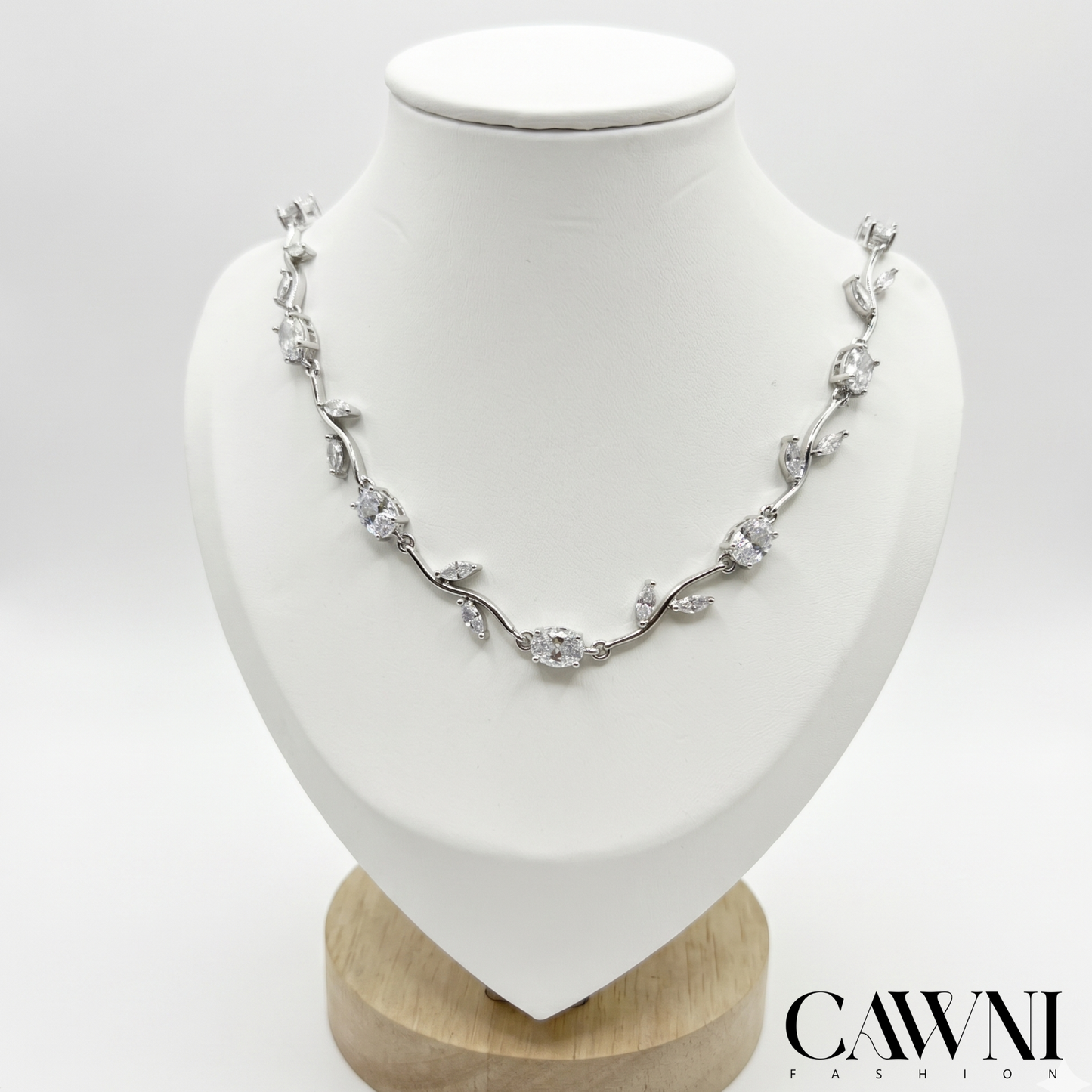 Tulip necklace