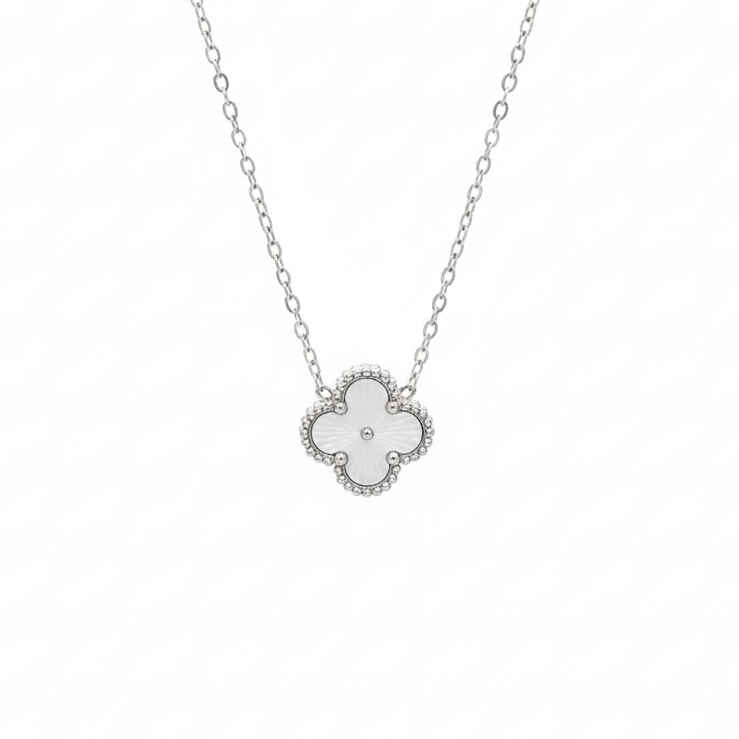 collier 4 leaf clover white