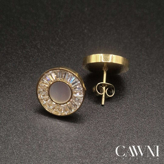 CAWNIfashion - golden moon earrings - CAWNIfashion