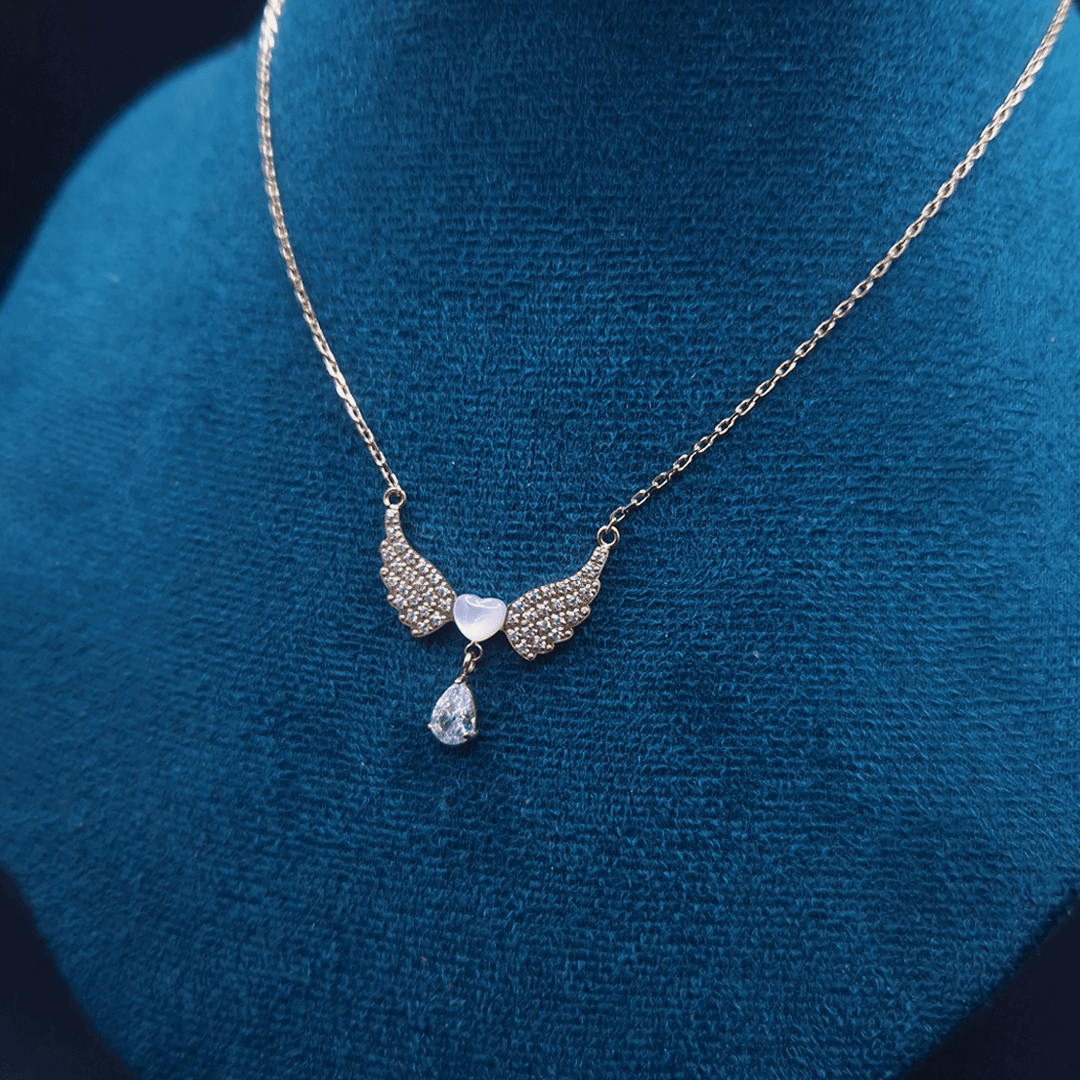 CAWNIfashion - Heart v2 - CAWNIfashion